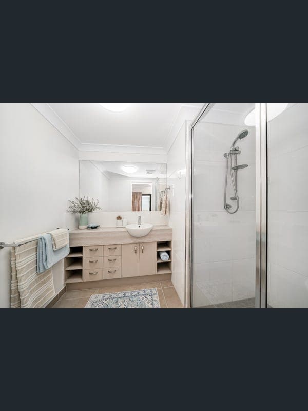 1/111β127 Bowen Road, Rosslea β photo 3 of 5