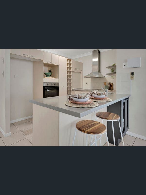 67 Elphinstone Drive, Kirwan β photo 4 of 6