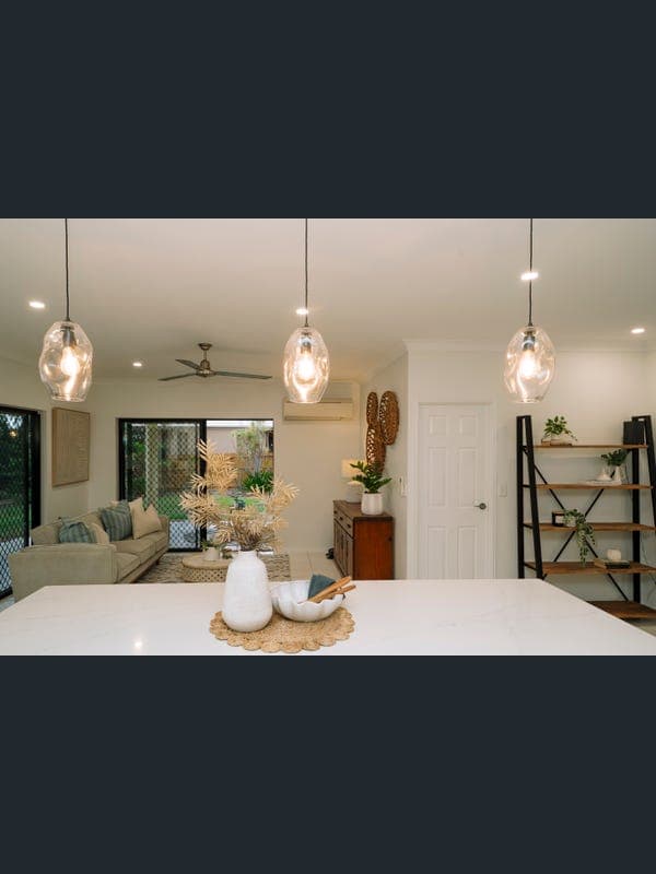 9 Perisher court, Mount Louisa β photo 2 of 7